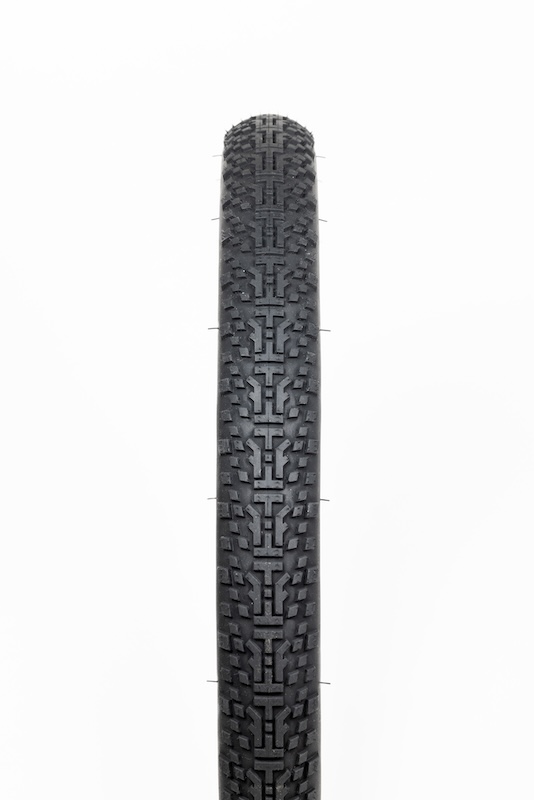 パナレーサー・グラベルキング X1 20インチ