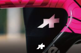 アソスがEFプロサイクリングの公式ウェアパートナーに就任