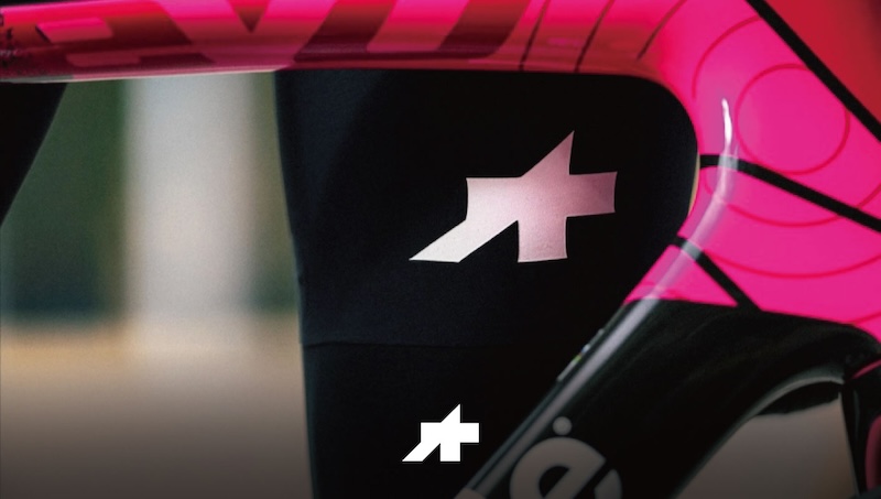 アソスがEFプロサイクリングの公式ウェアパートナーに就任