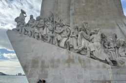 発見のモニュメント