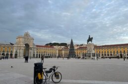 コメルシオ広場