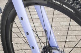 フロントフォーク