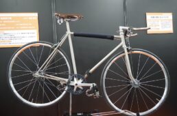 レベルの街乗り用ピストバイク