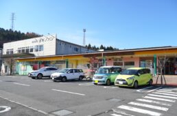 オギノパン本社工場および直売店