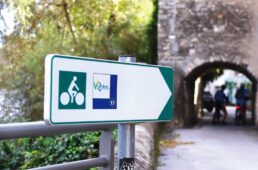 ヴィアローナの標識