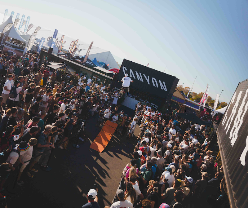 キャニオンが「エタップ・デュ・ツール」公式パートナーに