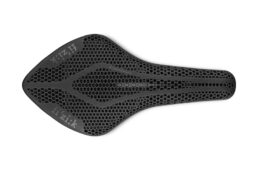 フィジーク　アリオネ