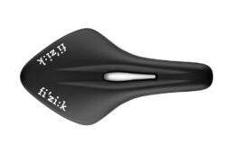 フィジーク　アリオネ