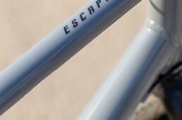 ジャイアント　エスケープ X3