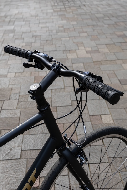 ジャイアント　エスケープ X3