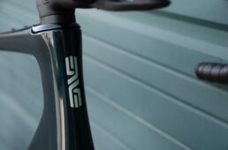 ヘッドチューブ