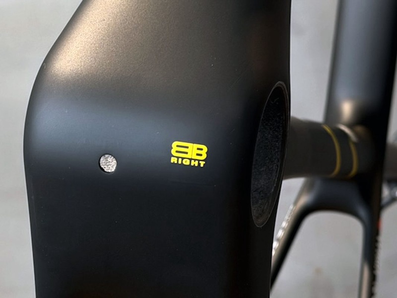 R5のヴィスマカラー