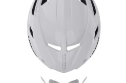 本体とパーツを分離