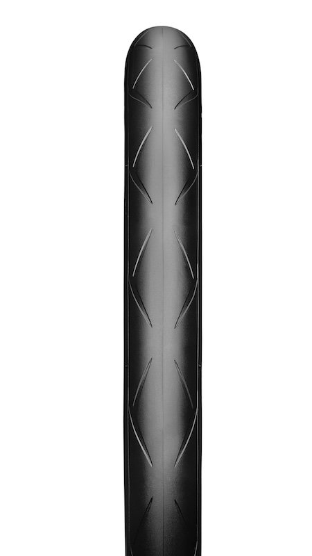 ハッチンソン・ブラックバード　ワイドタイヤ