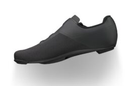 フィジーク　リラ