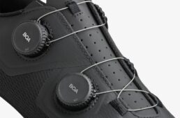 フィジーク　リラ