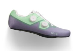 フィジーク　リラ