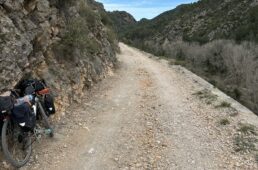 ユーロヴェロ8の未舗装路