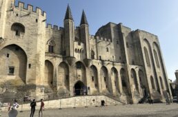 アヴィニョン教皇庁