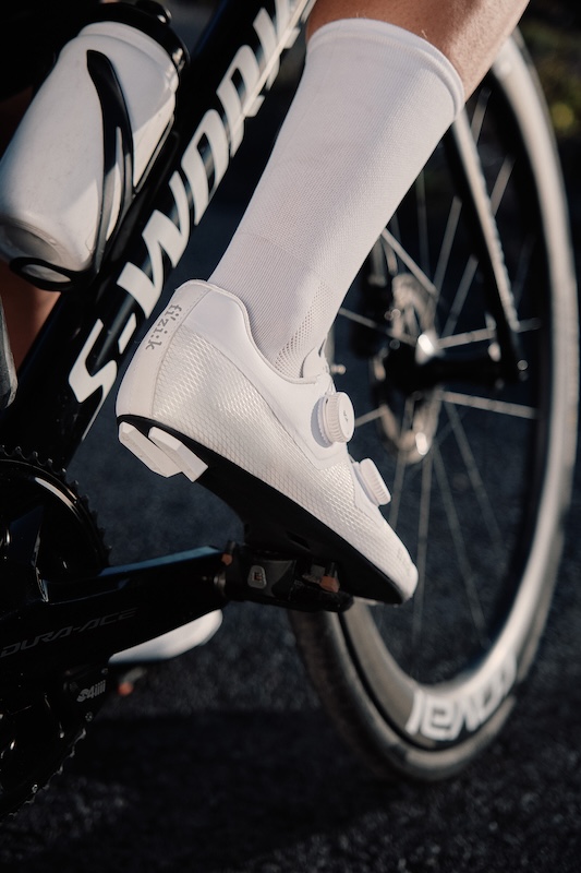 フィジーク　リラ