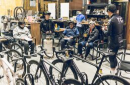 社内会議の様子