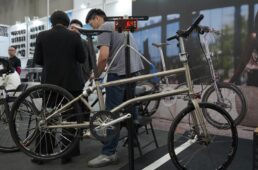 ヴェッロバイクのチタン製フォールディングバイク