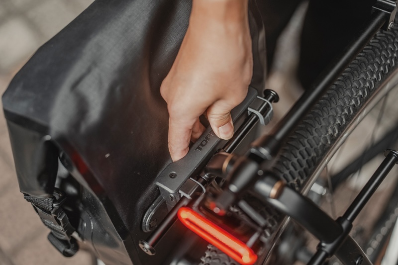 パニアドライバッグ対応