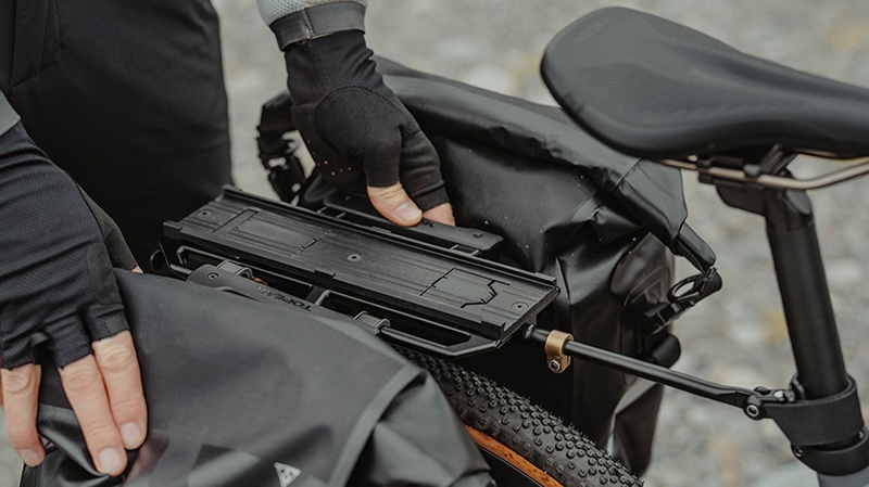 パニアドライバッグ対応