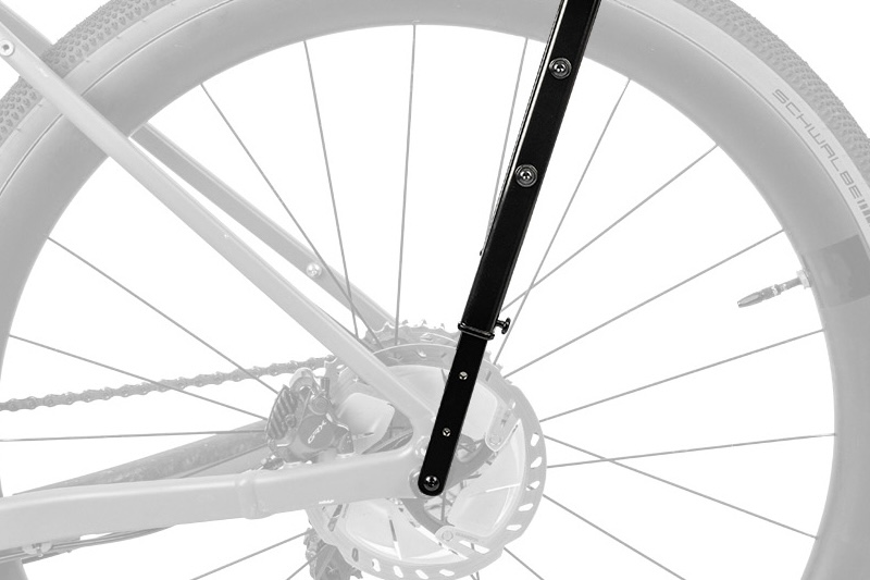 別売の専用スルーアクスルでの固定