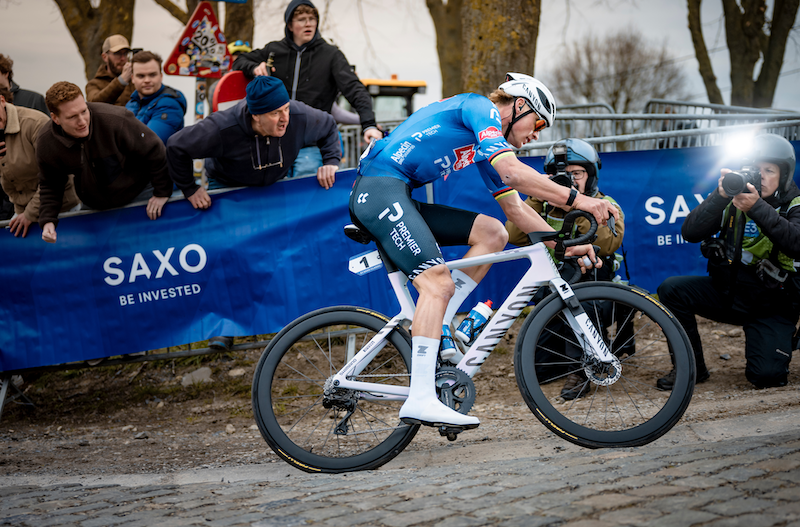 キャニオン・新型エンデュレース CFR