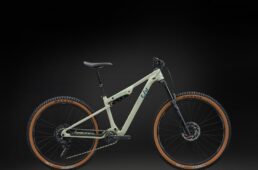 Liv 新型エンボルデン