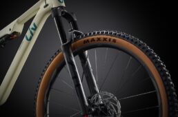 Liv 新型エンボルデン