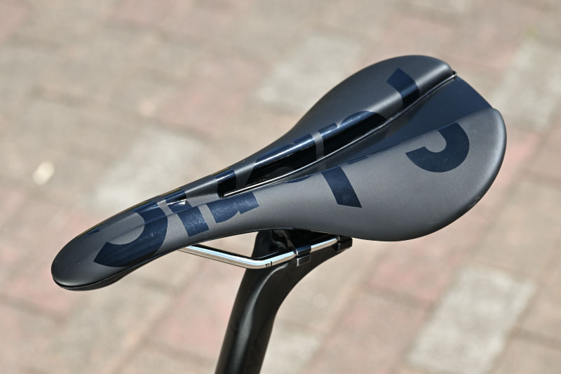 ファブリック・ライン レース チームシャロー