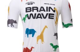 パールイズミ2026春夏プリントジャージ