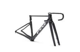 フェルト 新型BREED