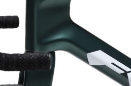 フェルト 新型BREED