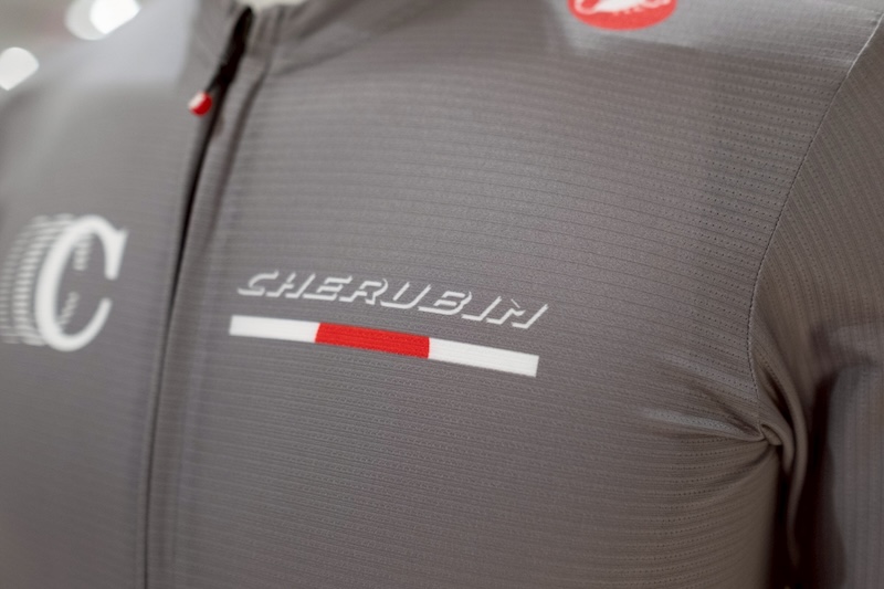 ケルビム × カステリ コラボジャージ