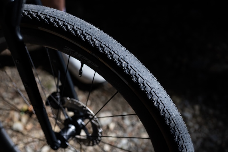 パナレーサー　グラベルキング ZX