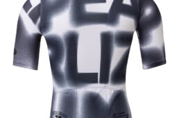 パールイズミ2026春夏プリントジャージ