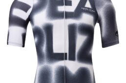 パールイズミ2026春夏プリントジャージ