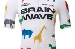 パールイズミ2026春夏プリントジャージ