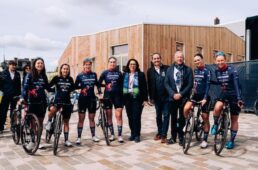 ウィンスペース T1600 ブエルタレッド