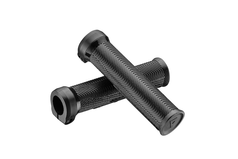 ジャイアント　SURGE／CHARGE