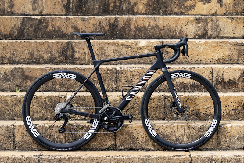 キャニオン・アルティメットCFR ENVE