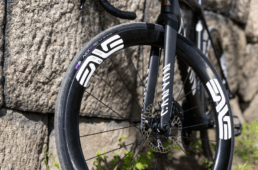 キャニオン・アルティメットCFR ENVE