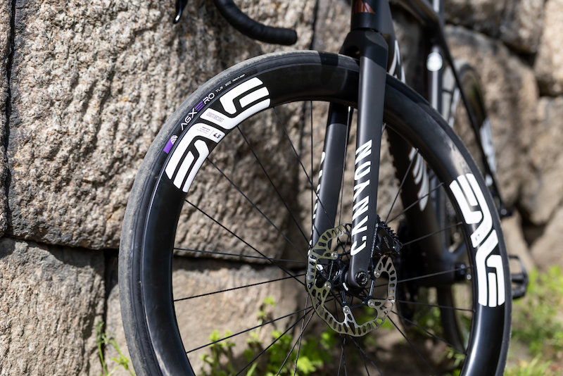 キャニオン・アルティメットCFR ENVE