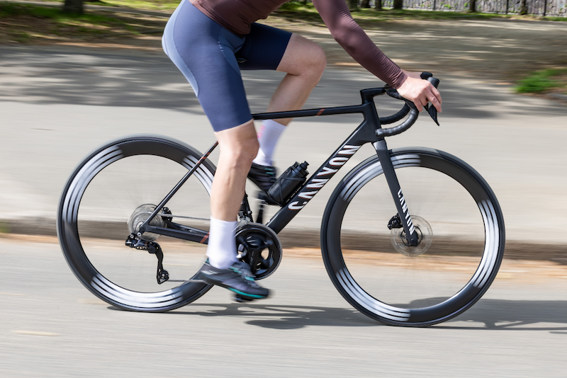 キャニオン・アルティメットCFR ENVE