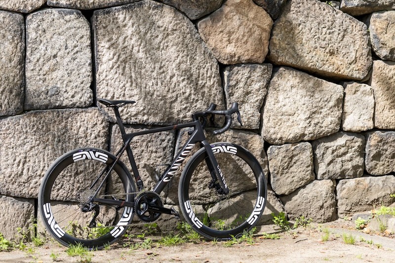 キャニオン・アルティメットCFR ENVE