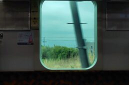 内房線の車内から