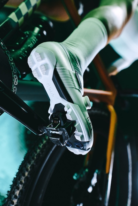 フィジーク　FEROX 2